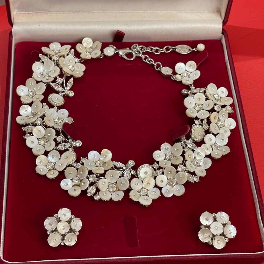 Necklace with earring pins set